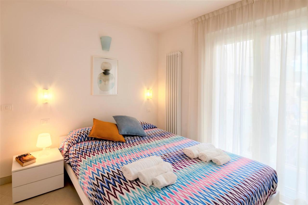 Appartamento Elegante Trilocale Marconi prima fila mare San Benedetto del Tronto Esterno foto