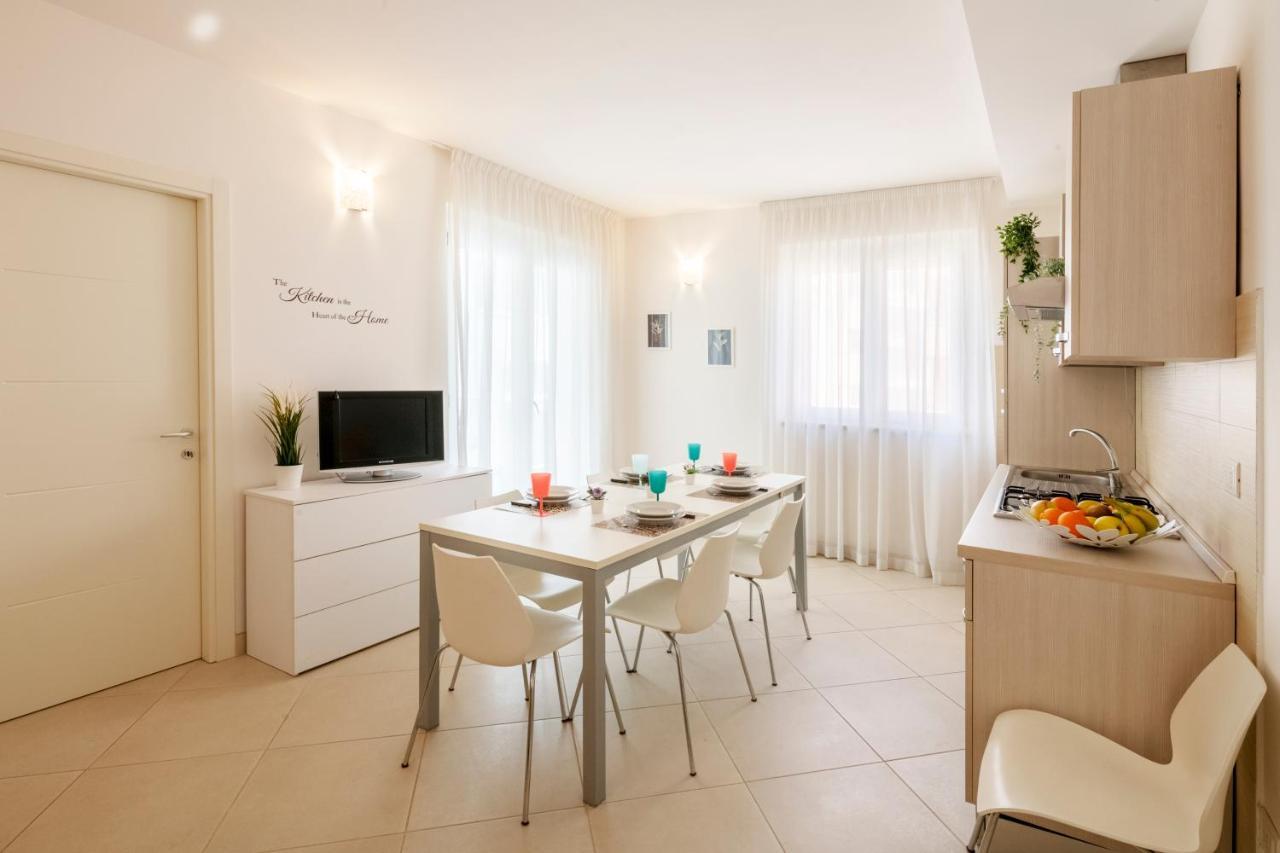 Appartamento Elegante Trilocale Marconi prima fila mare San Benedetto del Tronto Esterno foto